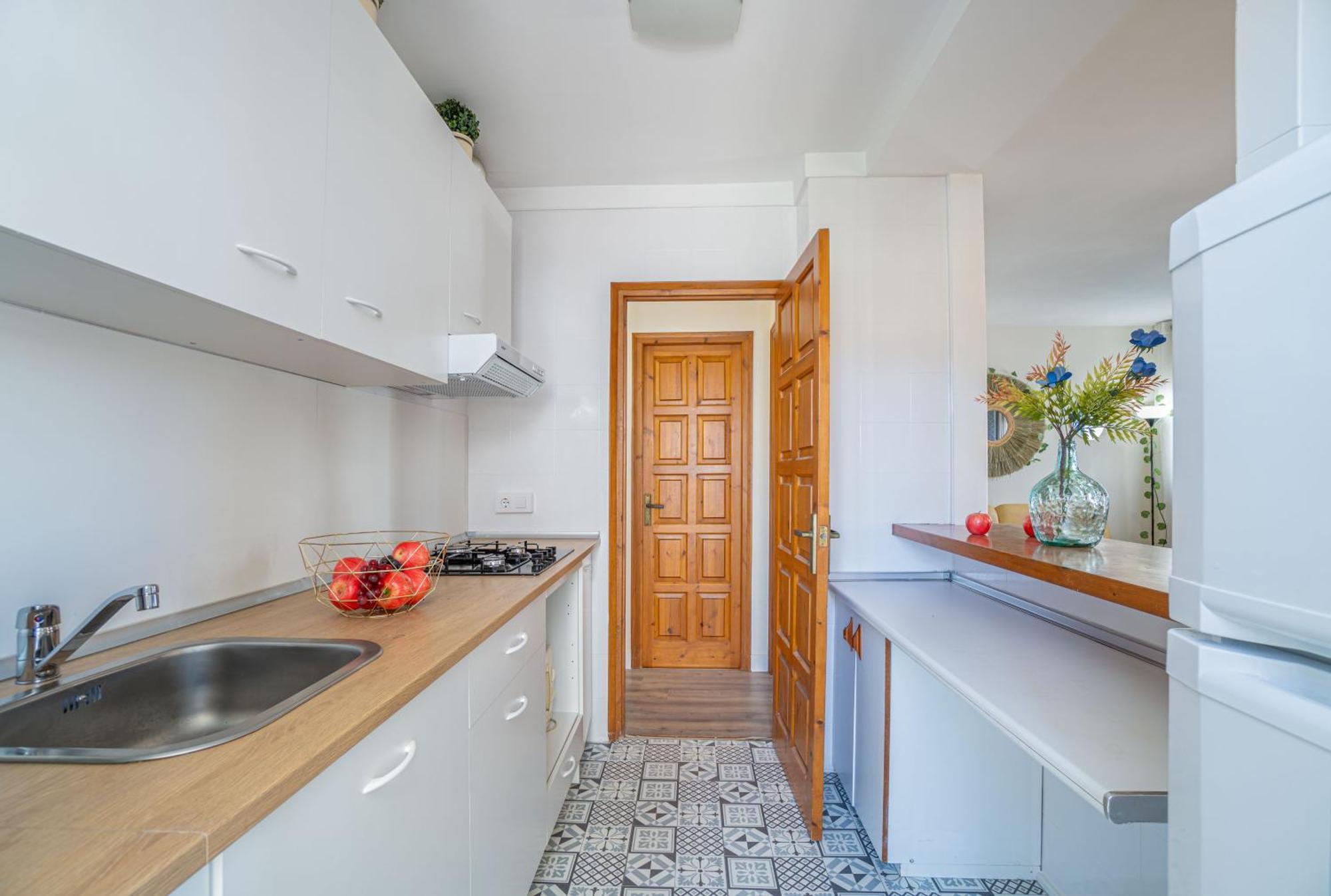 Est1-Spaciouss Appartment In The Beach, Bbq, Downtonwn, Parking, Fast Wifi Fibre Roses Eksteriør bilde