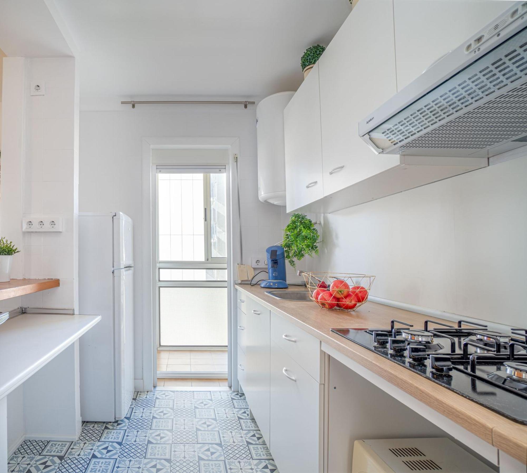 Est1-Spaciouss Appartment In The Beach, Bbq, Downtonwn, Parking, Fast Wifi Fibre Roses Eksteriør bilde