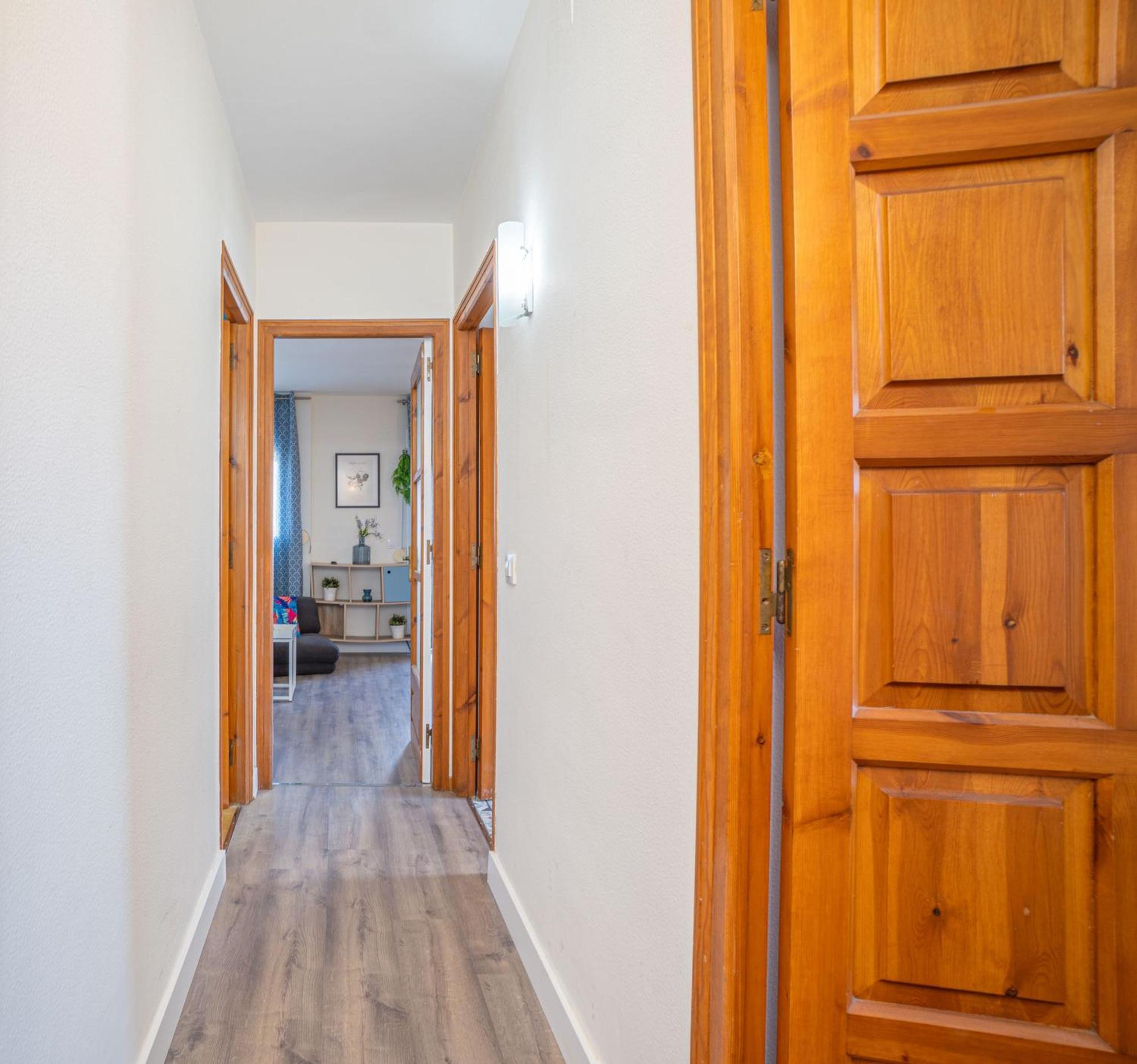 Est1-Spaciouss Appartment In The Beach, Bbq, Downtonwn, Parking, Fast Wifi Fibre Roses Eksteriør bilde